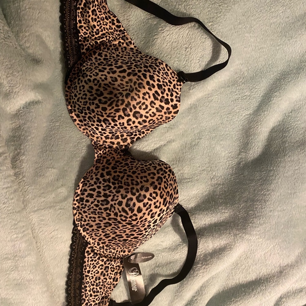 Paramour 38H Bra NWT